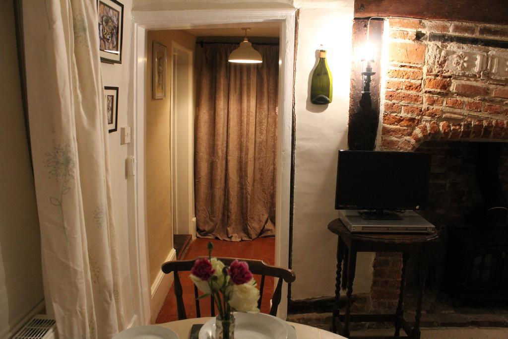 Bed and Breakfast Leggatts Farm Debden Экстерьер фото