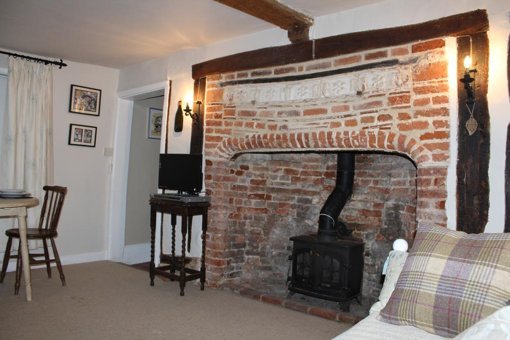 Bed and Breakfast Leggatts Farm Debden Экстерьер фото